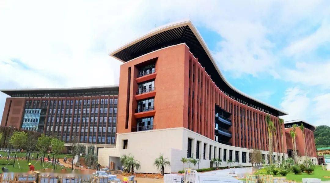 中山大学深圳校区启用了!首批本科生即将进驻,教学区和生活区什么样?