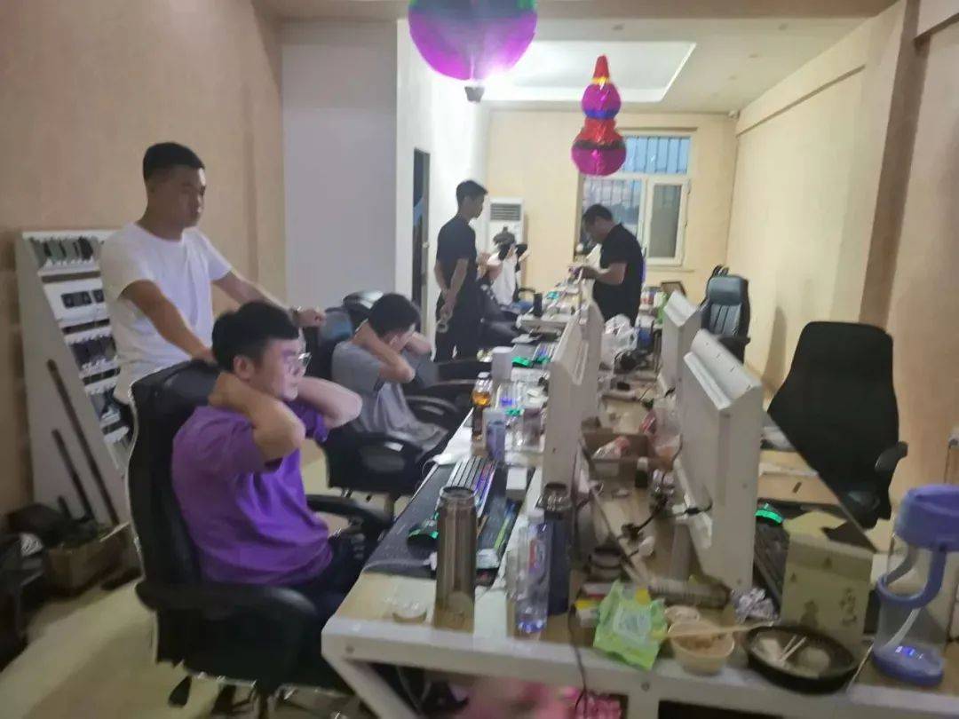 色粉|七夕之夜，再寂寞也别碰裸聊！