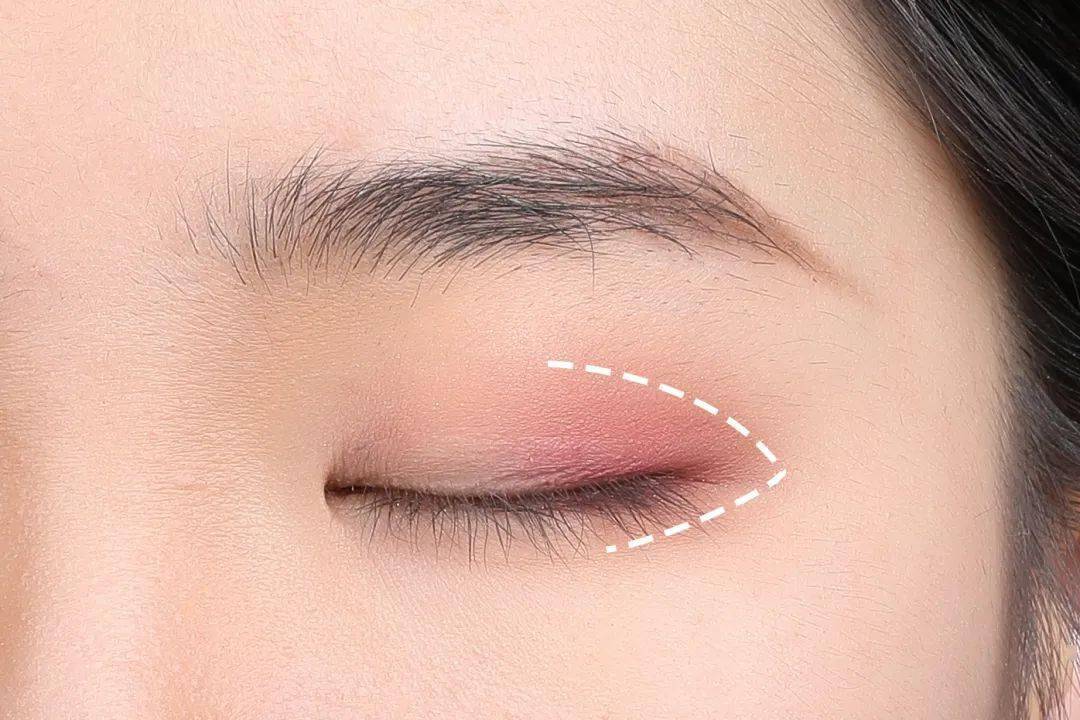 成功|素人改造|让你约会成功“换头”的妆容,全教给你们!