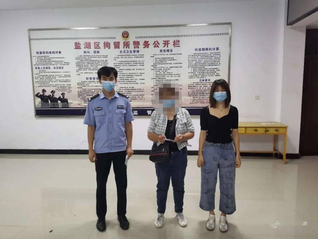 运城警方在一招待所抓获一名卖淫女!_河津市