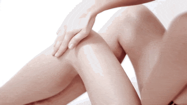 皮肤|白到发光的张雨绮性感冲出屏幕!这次成了“直女斩”