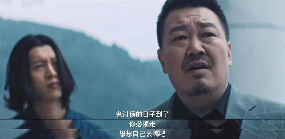 《非常目击》影评：8.9跌到6.2，被寄予厚望的「国产爆款」拍砸了