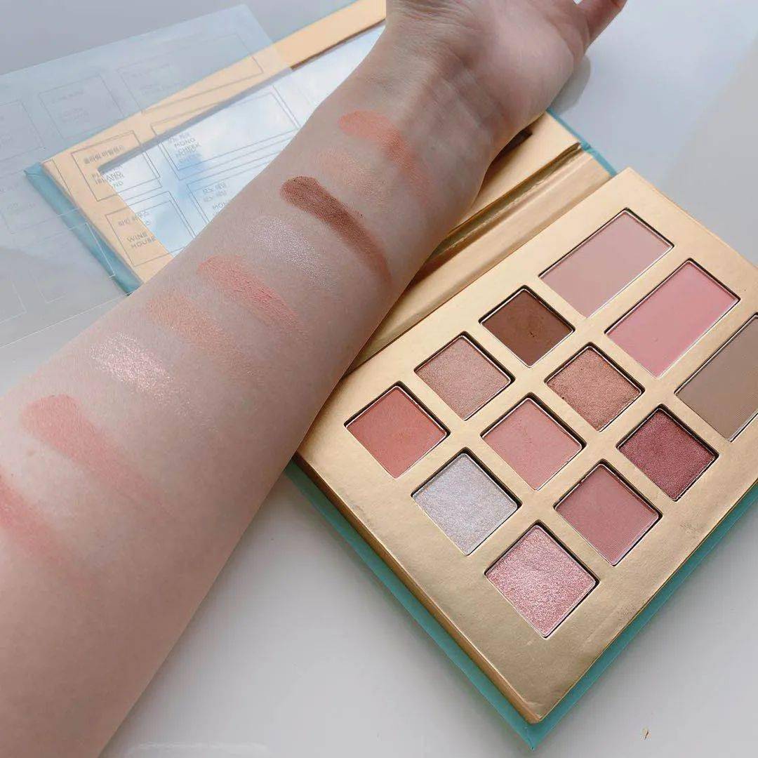 眼影|一盘多用 这些彩妆盘也太万能了吧！