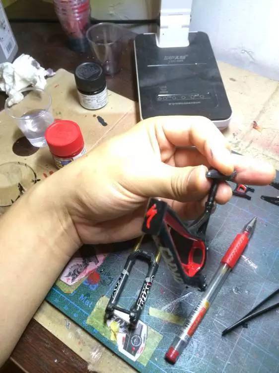 细节|手工打造Demo8速降车模型