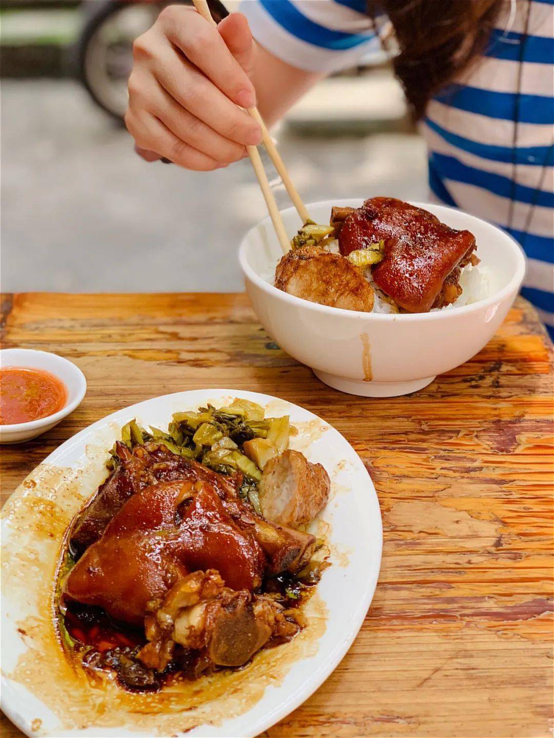 到处可见的猪脚饭,凭什么登上热门榜第①名?