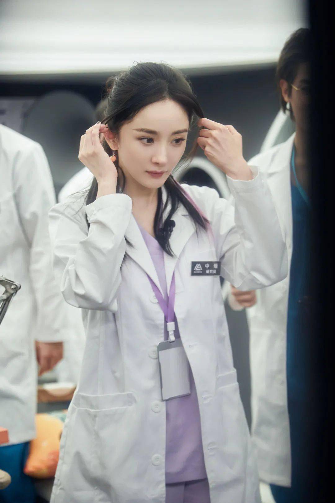 杨幂|360°无死角种草的杨幂，这次我竟然看上了她的马尾？