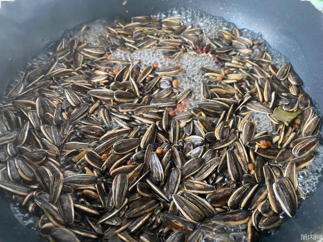 零食|好玩又好吃，网友却看得头皮发麻…姑娘自制零食