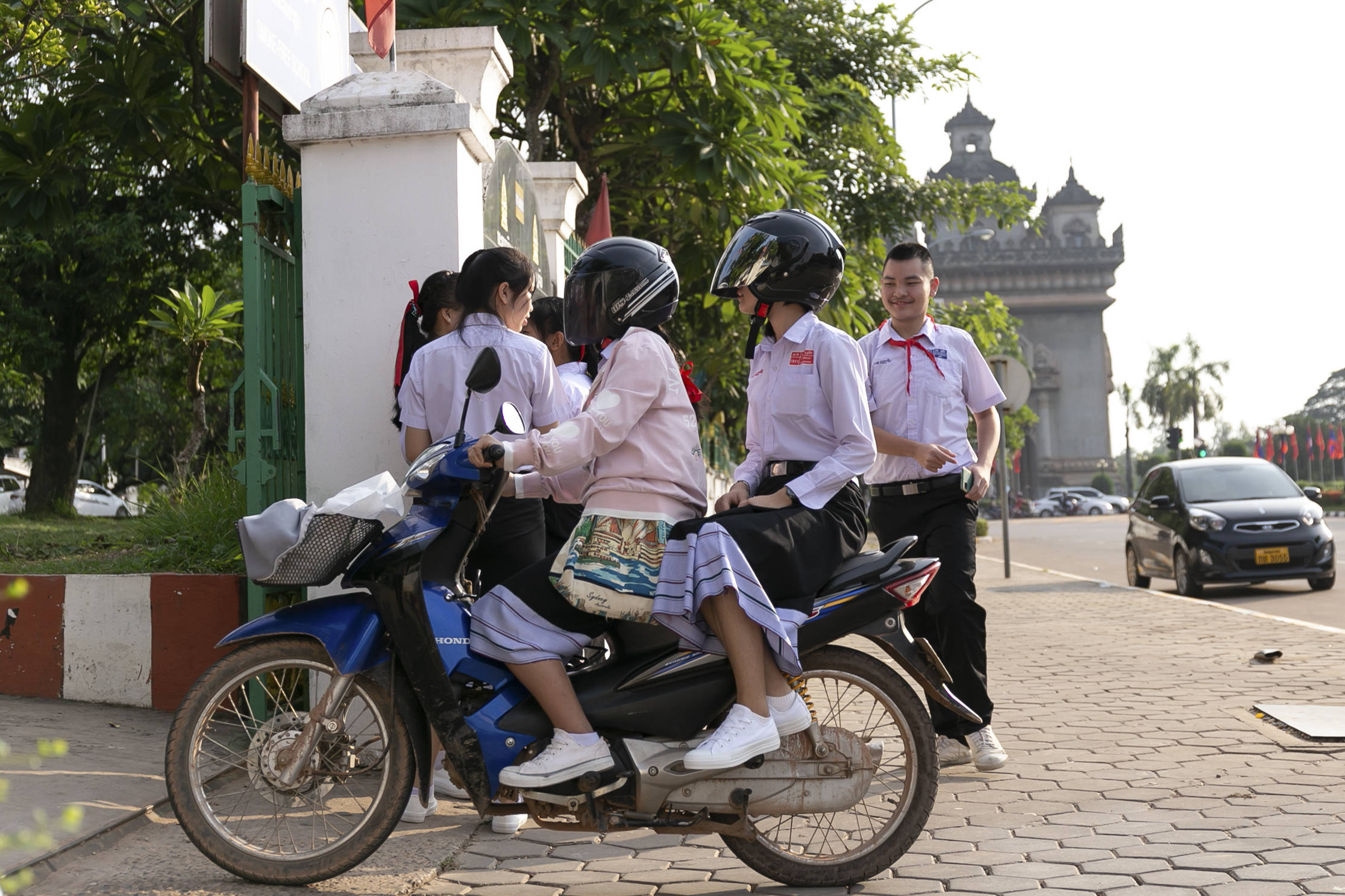 老挝|老挝新学年如期开学