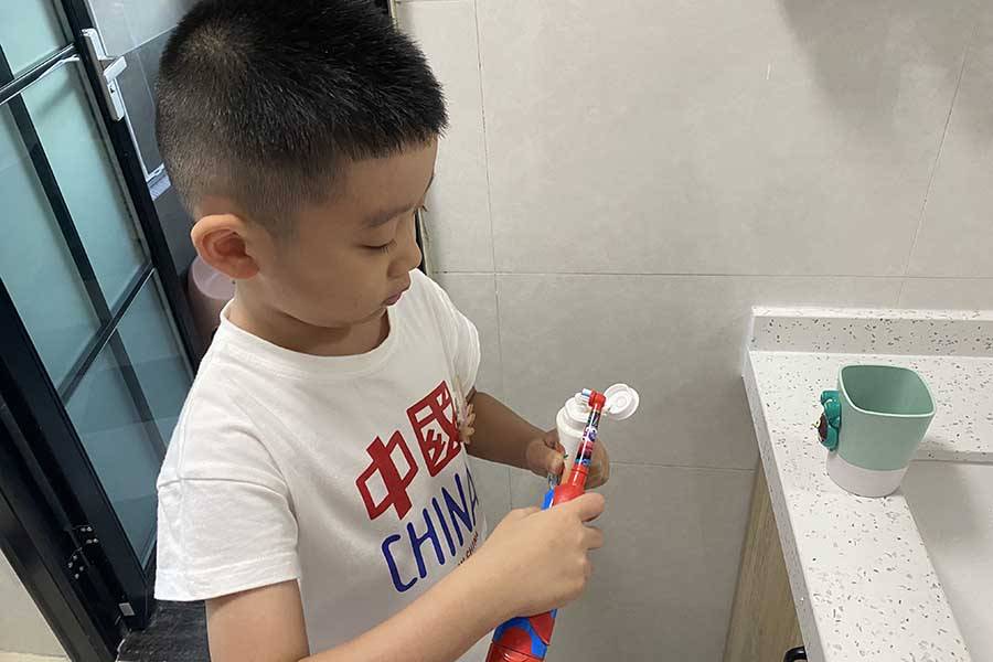 石家庄|中小学开学 石家庄上演现实版“小神兽”归笼