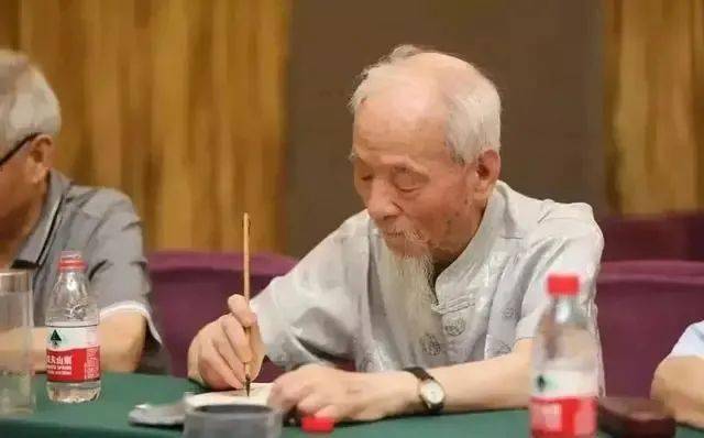大户|谁是录取通知书里的磕颜大户？