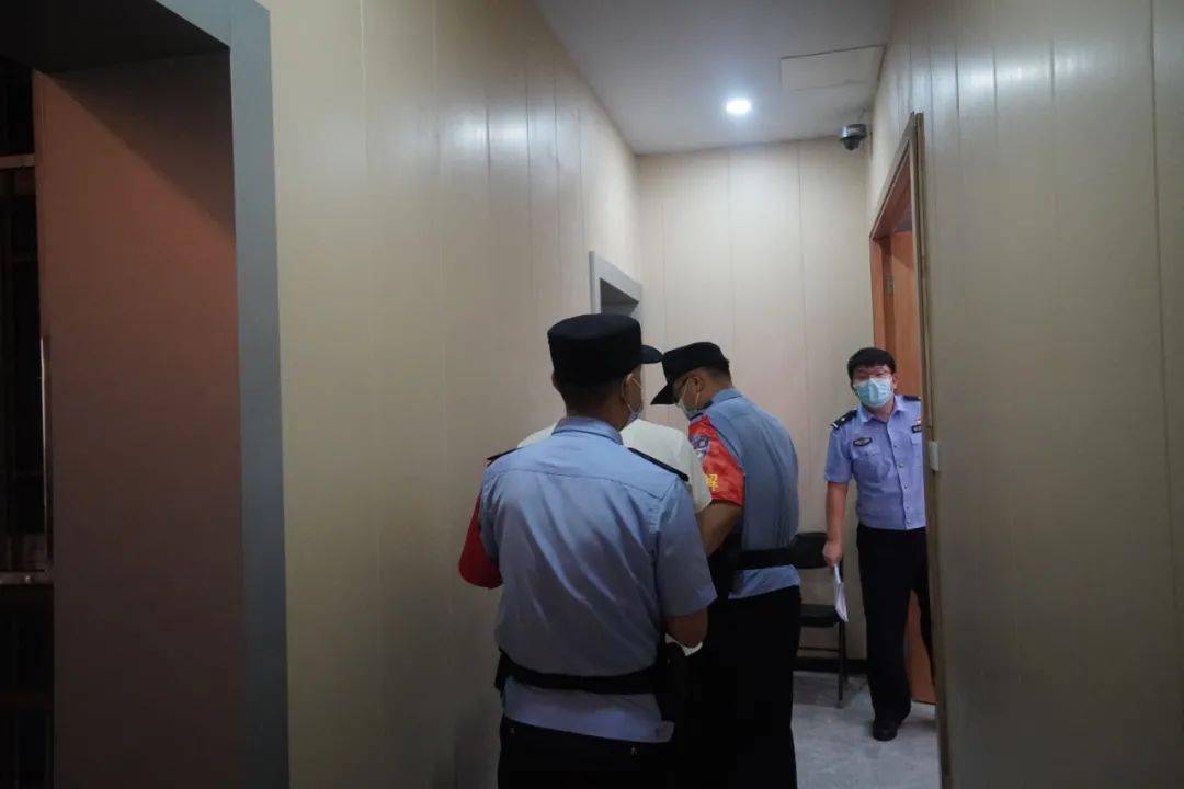 扫黑除恶陈某万等67人涉黑案这给力的警务保障