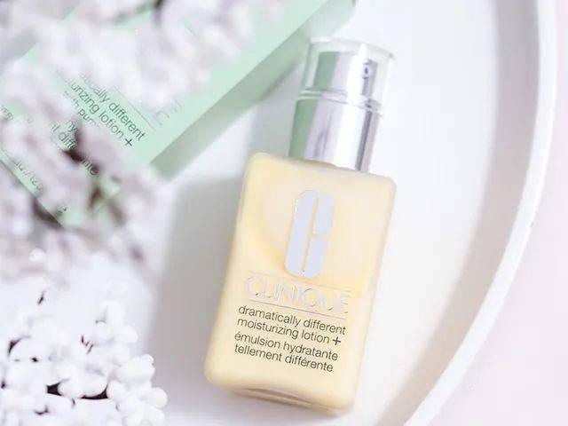 肌肤|超级团｜超低价的雅诗兰黛小棕瓶、倩碧黄油