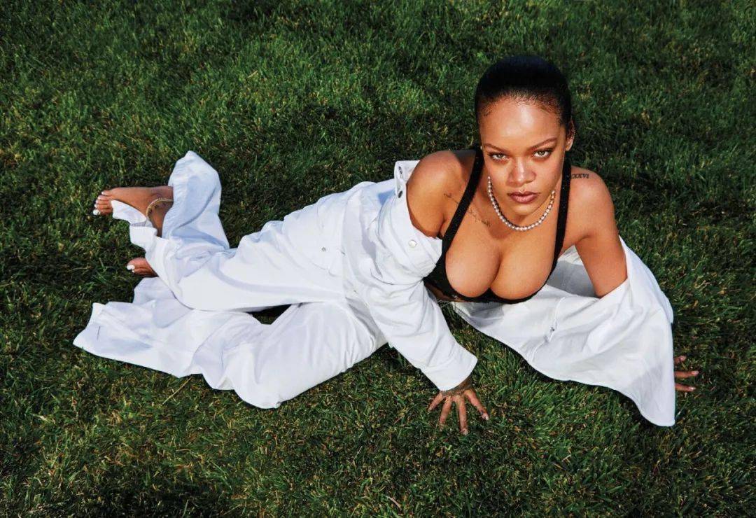 Fenty|Rihanna凭什么横扫BAZAAR九月刊封面？