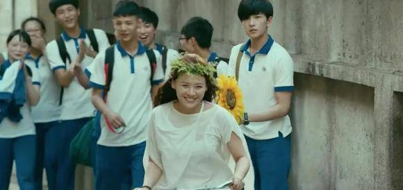 李艳|在大凉山做性教育，她要如何跨越传统与偏见？|上