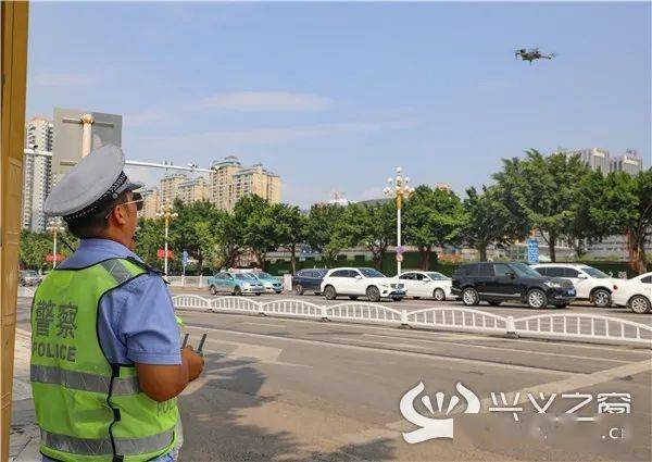 人口巡查警察_和平精英巡查员图片