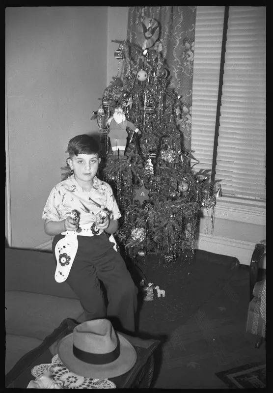 Joan|一个世纪前的黑白底片，藏在父亲鞋盒里的芝加哥回忆