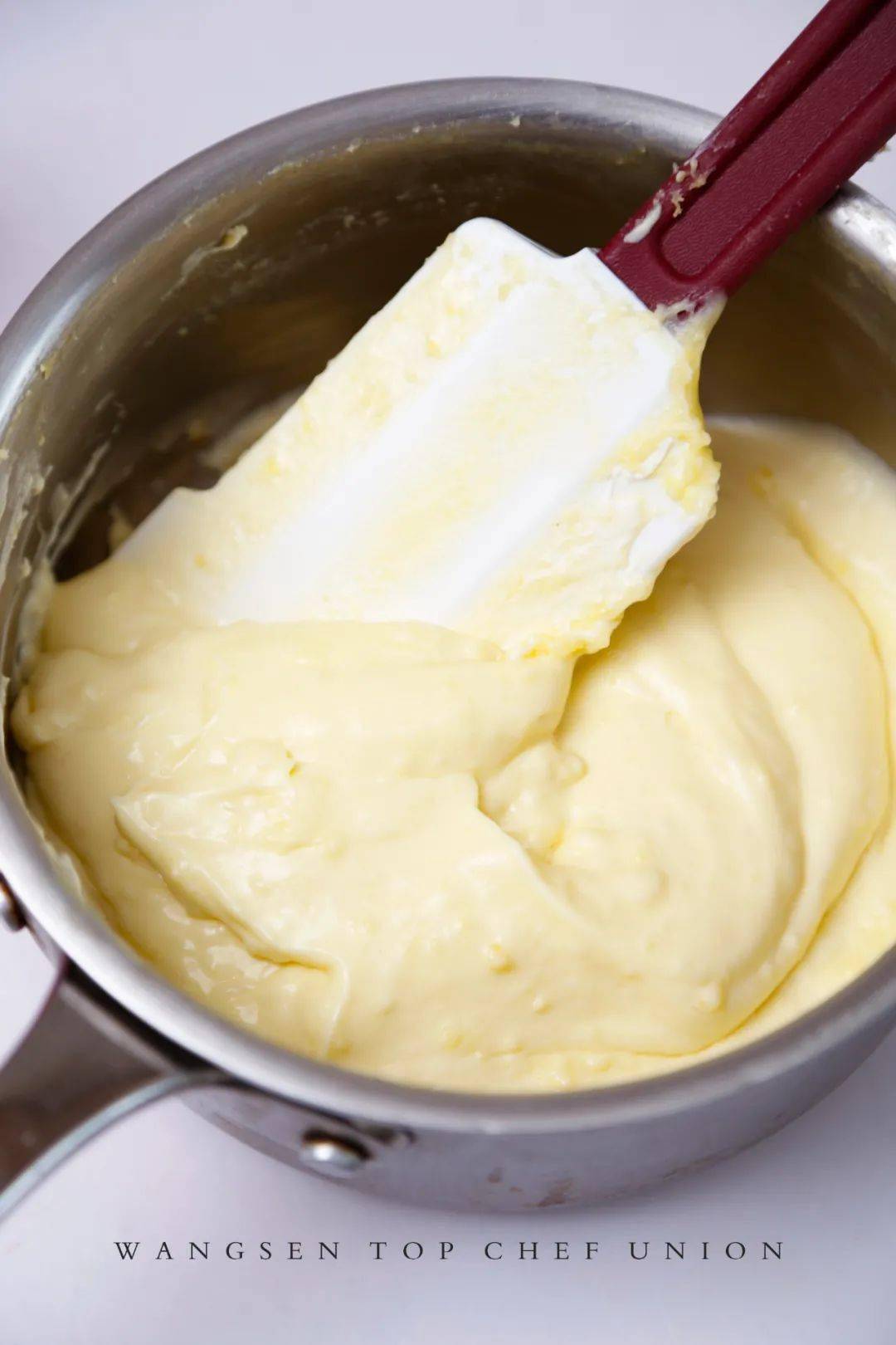 卡仕达奶油酱（全蛋版）+怎么做_卡仕达奶油酱（全蛋版）+的做法_超爱鬼故事的爱罗_豆果美食