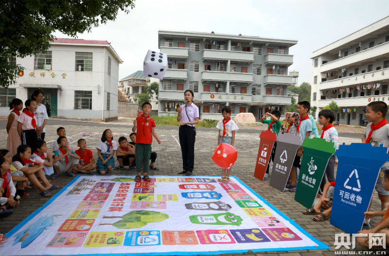 科普|科普大篷车走进乡村学校