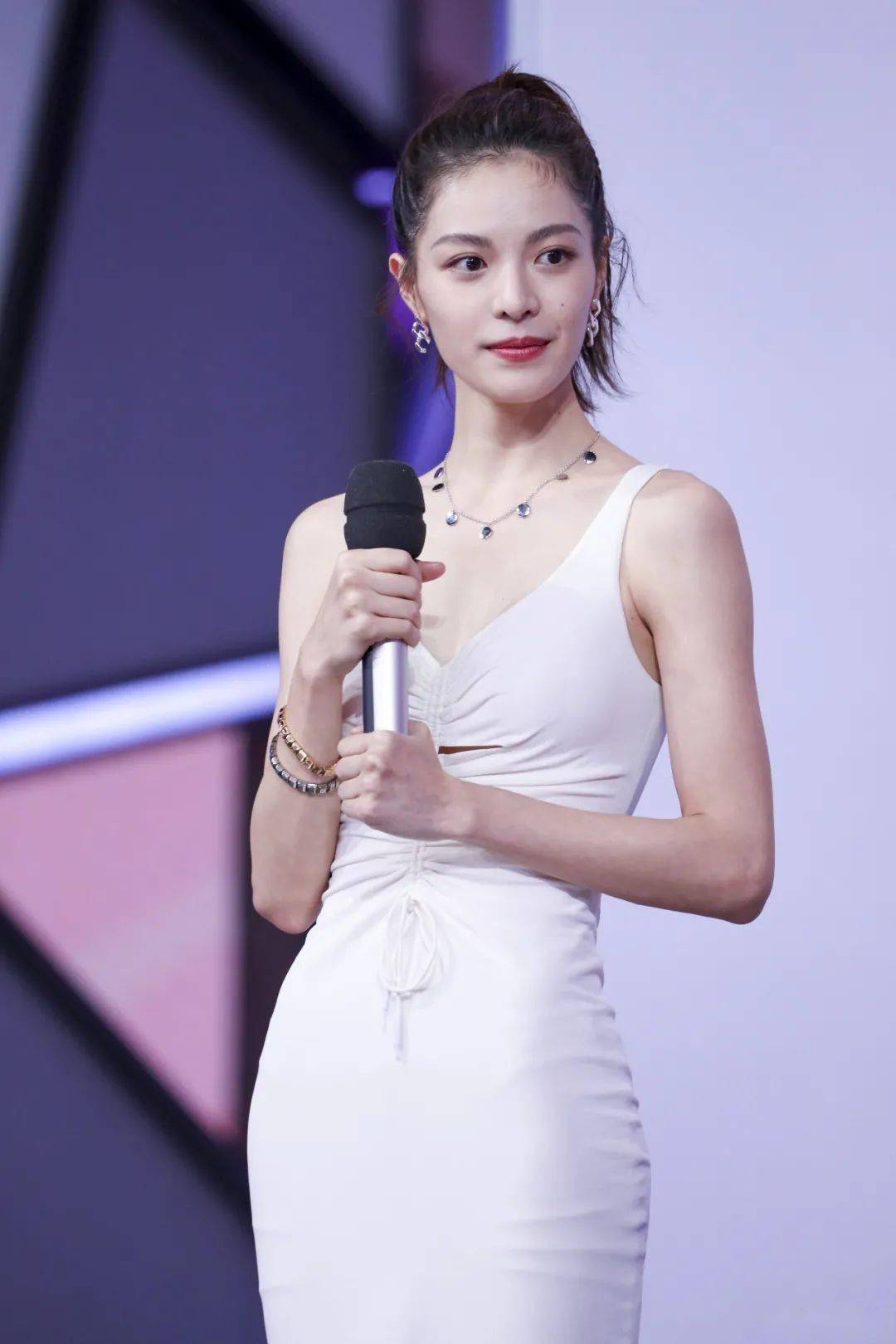 眼妆|都说赵丽颖、杨采钰美了好多，我总结了8条她们的变美经！