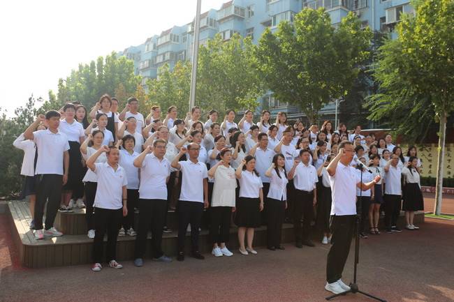 教师节|济南燕翔小学教师节“纸短情长”款款师生情