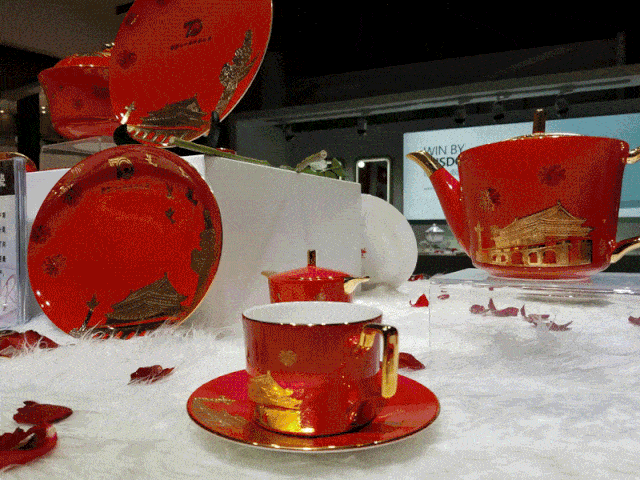 主展馆共设200余个特色展示区域,各地展商400余人, (资料图片)  八大