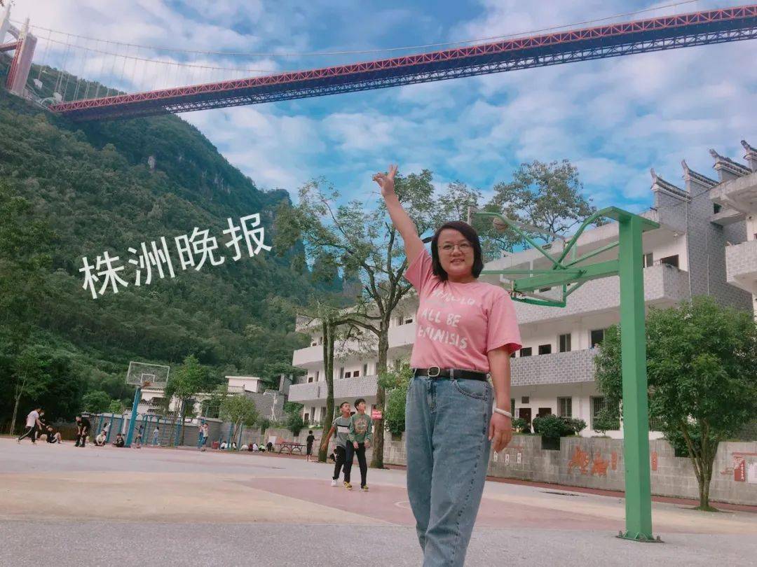 600分|班上30人高考22人超600分！湖南这位女教师超厉害！今年51岁的她又做了个决定……