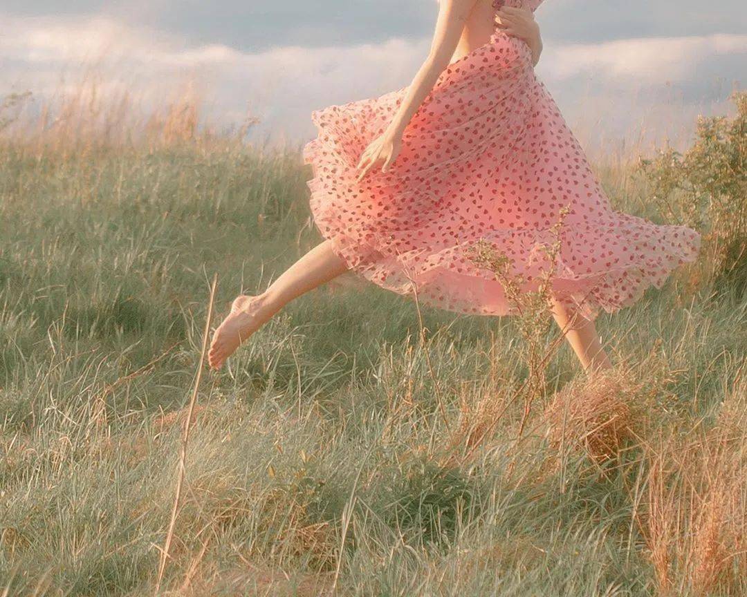 @lirika|小众品牌分享 | 女孩们都想要草莓裙