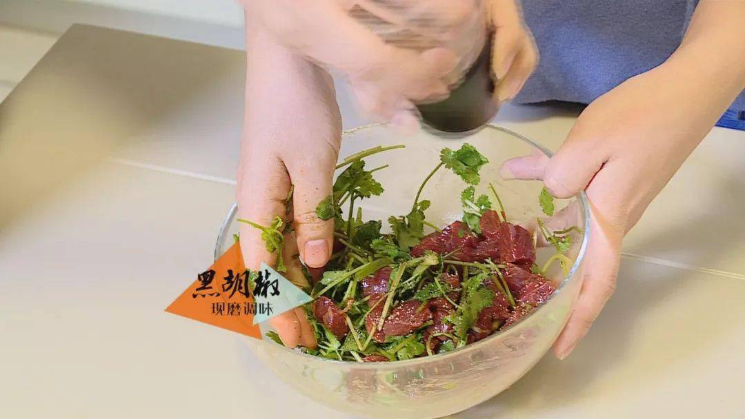 大蒜|餐馆美味轻松搬回家！牛肉又嫩又香的秘诀？只需腌制时多加一步