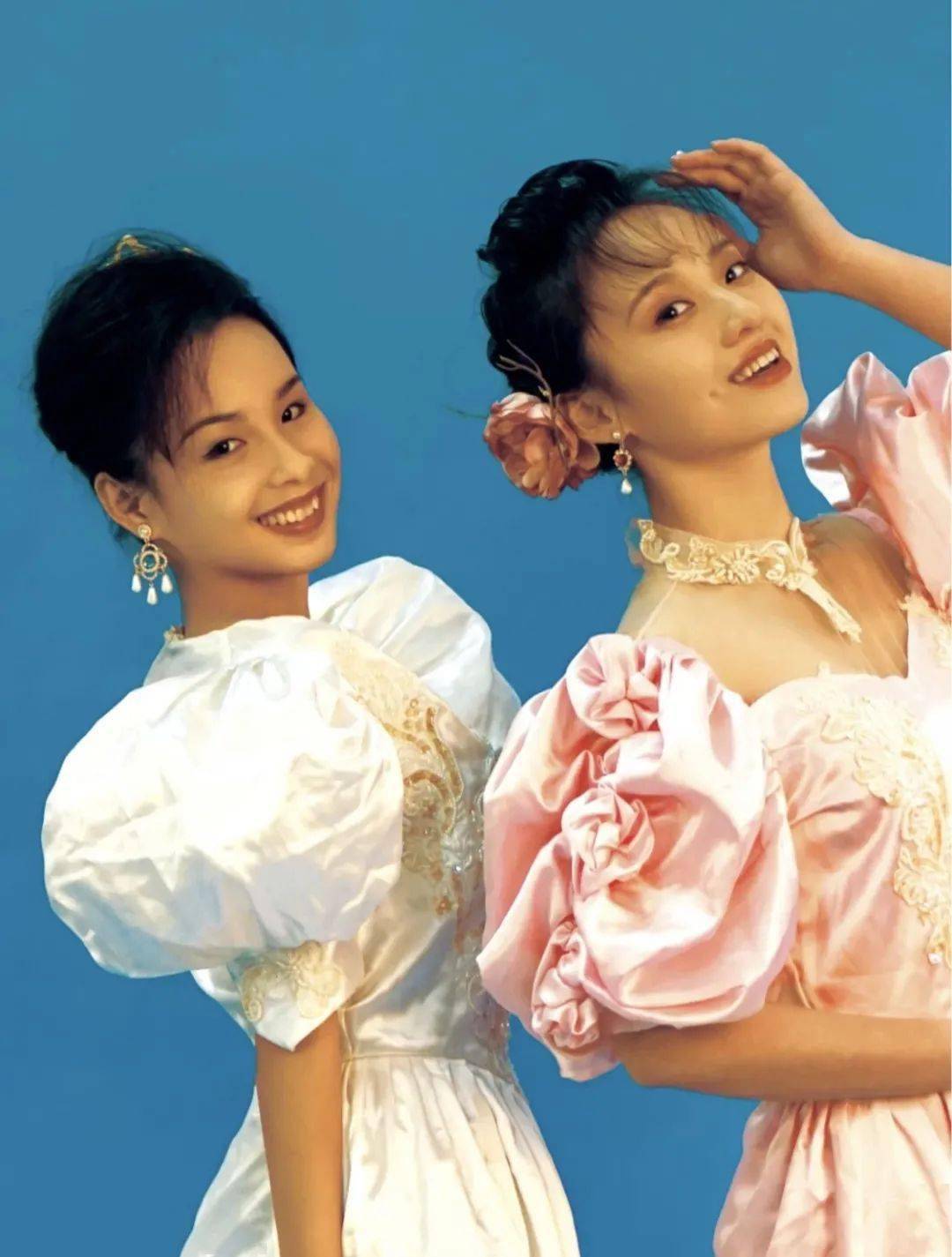 亮片|对准新娘们说：结婚时间可以重合，但妆容不可以！