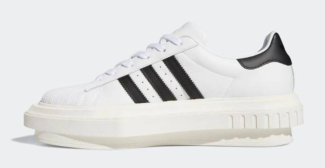 配色|Sean Wotherspoon 亲晒乐高 x adidas 联名鞋款