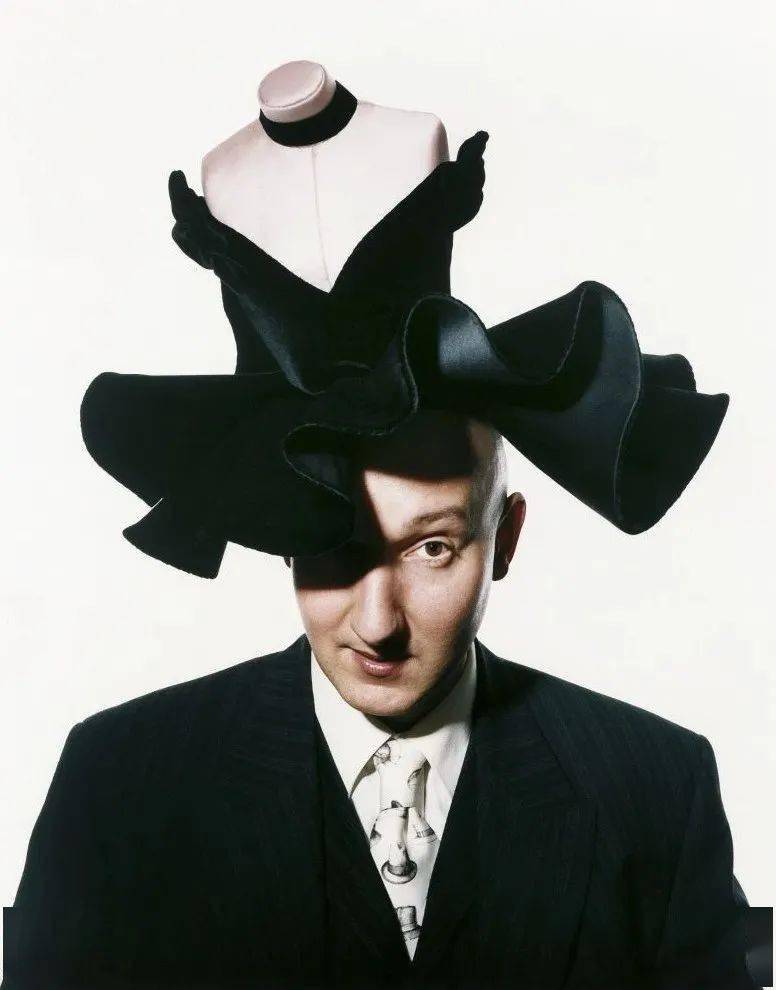 Stephen|连戴妃都是他的忠粉？走进Stephen Jones的“疯帽子”王国