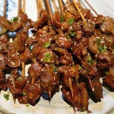 活动|情满中秋，武宣味滋坊总店新一波福利来了！啤酒、烧烤、油茶送送送，约起！喜迎国庆