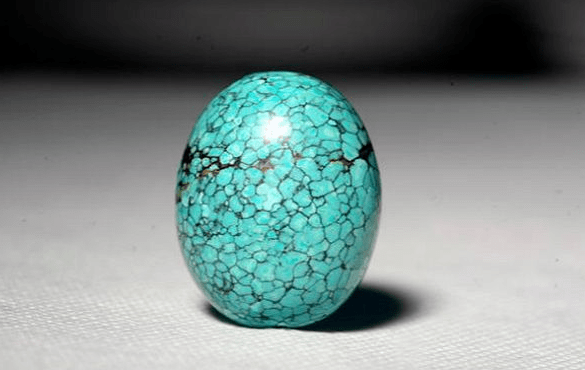 冠冕|RR · TRENDS | 看珠宝界的新晋“网红”如何俘获人心