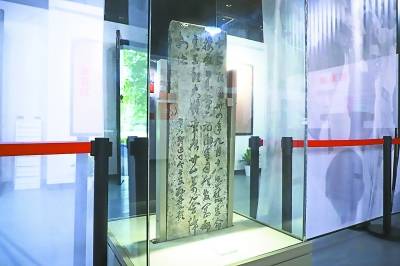 纪念碑|孙蔚如亲题的受降纪念碑今又立