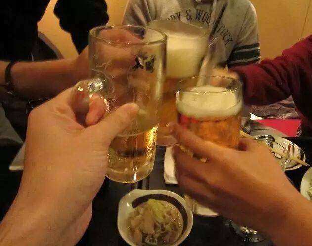 喝多少白酒会出事 0965c800351a4c15a66c925b70520656.jpeg