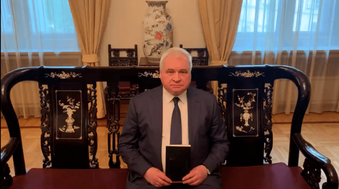 外国著名作家以及介绍 67a2630fa9d0438d9898e35f22ef1e34.png