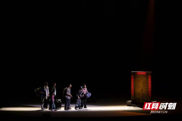 颂歌|背后④丨为何“一步千年”？ 《大地颂歌》为你揭晓