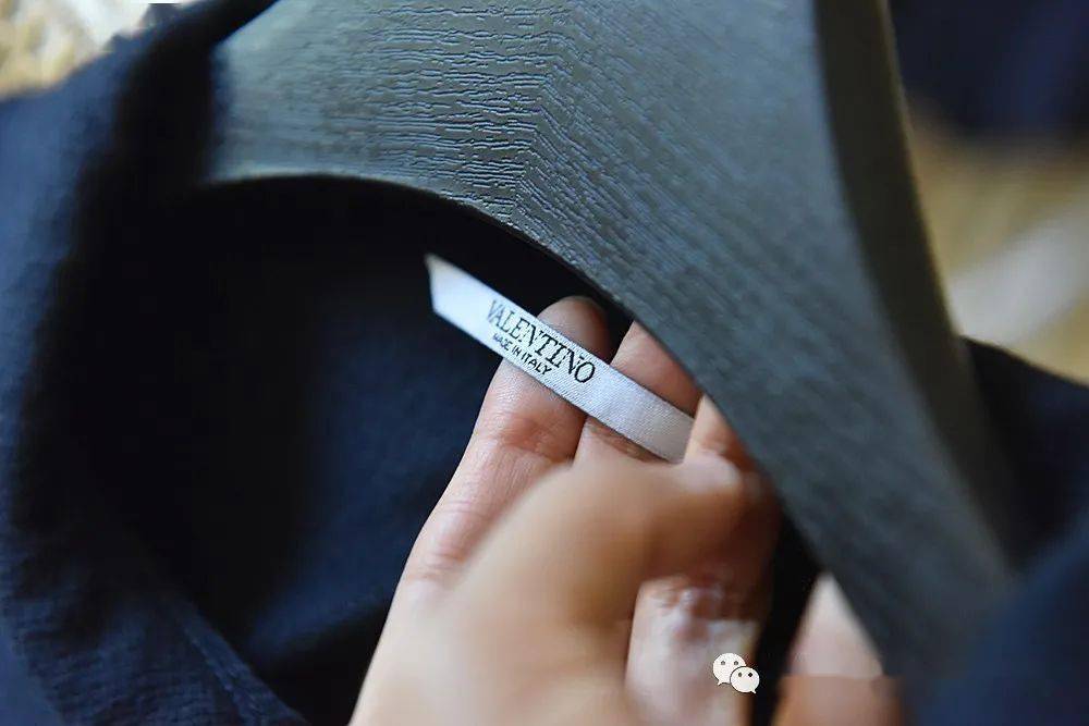 字母|福利 | 初秋原货精品：MM字母T恤，大牌条纹针织衫，V家POLO衫