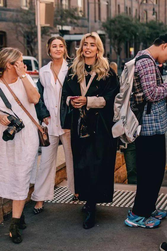 要点|秋冬服装陈列：2个要点+3个区域+8个技巧！