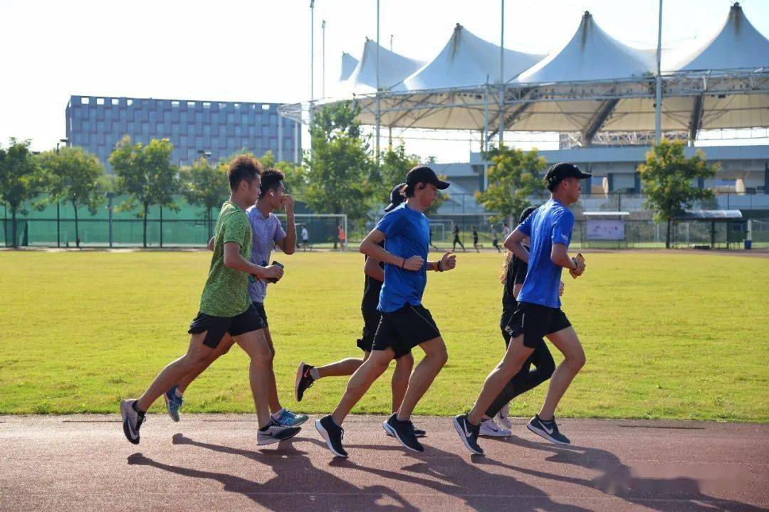 全国大学生喜迎国际大学体育日_活动