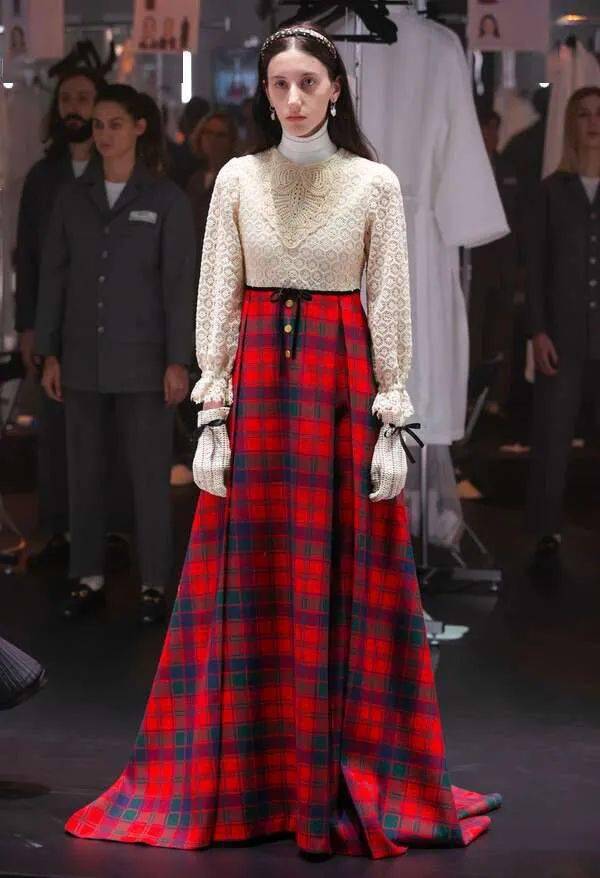 Michele|去秀场后台看秀？这波儿骚操作你服不服？