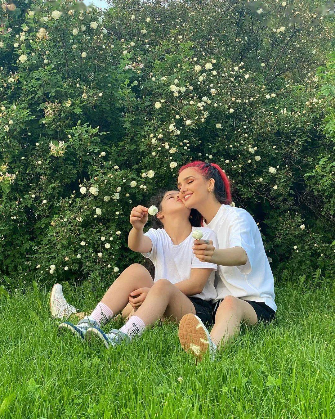 公主|迪士尼抓错了在逃公主？网友：是，真公主正在俄罗斯当女王！