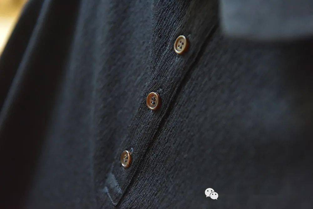 字母|福利 | 初秋原货精品：MM字母T恤，大牌条纹针织衫，V家POLO衫