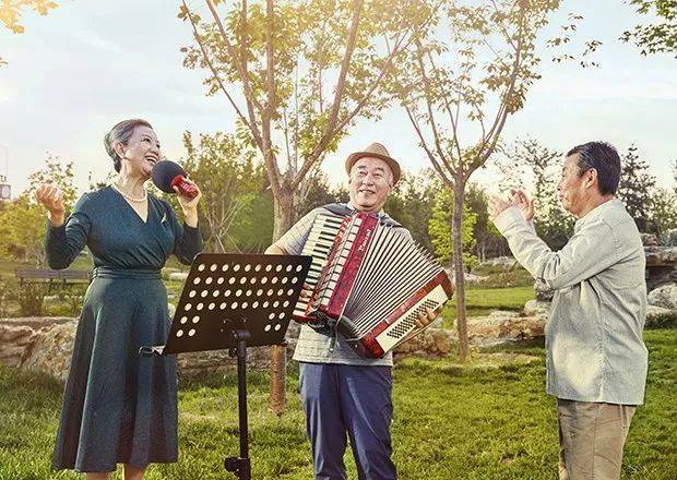 征服|把“乘风破浪姐姐“都征服了！有TA，哪里都是K歌房！