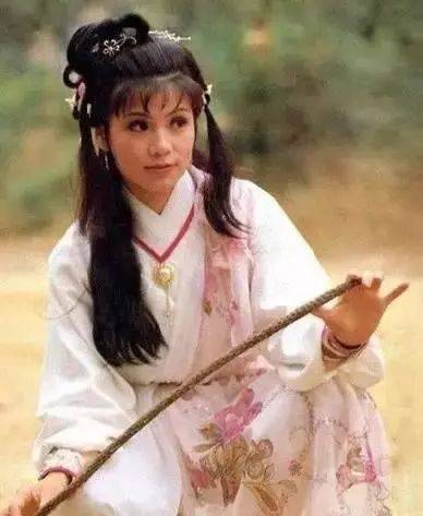 俏黄蓉|“最俏黄蓉”翁美玲为何会自杀？