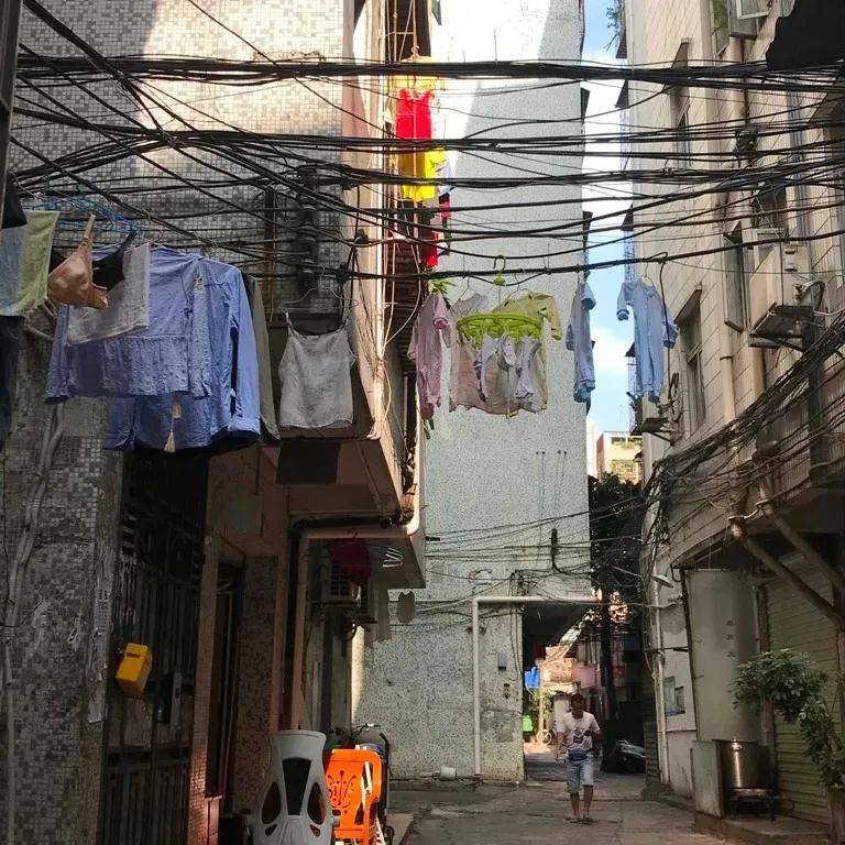 白石洲城中村