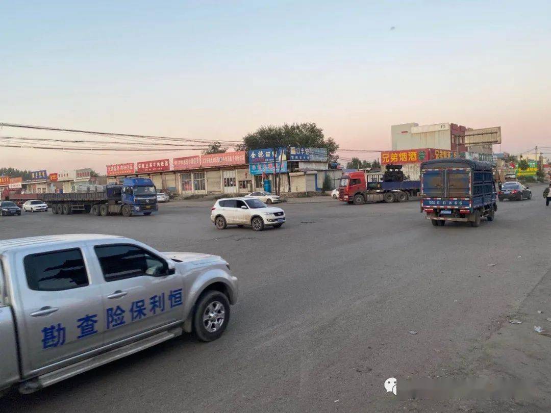 榛子镇域内102国道和迁曹线镇区段由于道路路线的交叉重叠,以及历史