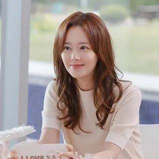 水润|《恶之花》李准基变身韩版“张东升”，女主发光美貌全靠“妆”？