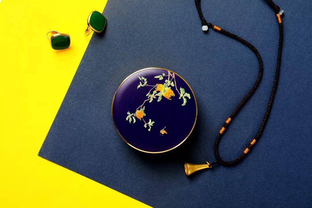 气垫|时隔一年，故宫美妆终于出新品了，美到犯规！