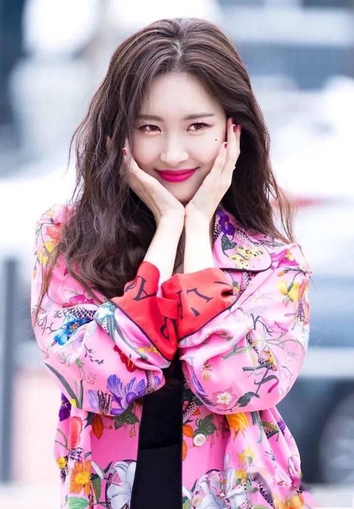 step|刘亦菲又被骂上热搜?!太惨了...